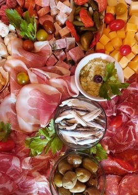 Plateau de charcuteries et de fromages